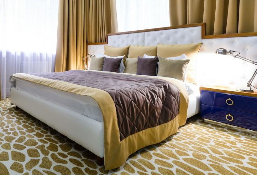 هتل Mirax Sapphire Boutique