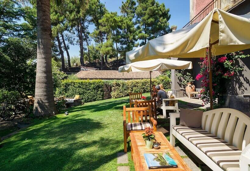 酒店 Monaci Delle Terre Nere