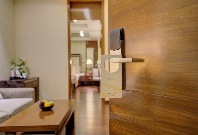 Niranta Transit Hotel Mumbai Airport   At Arrivals