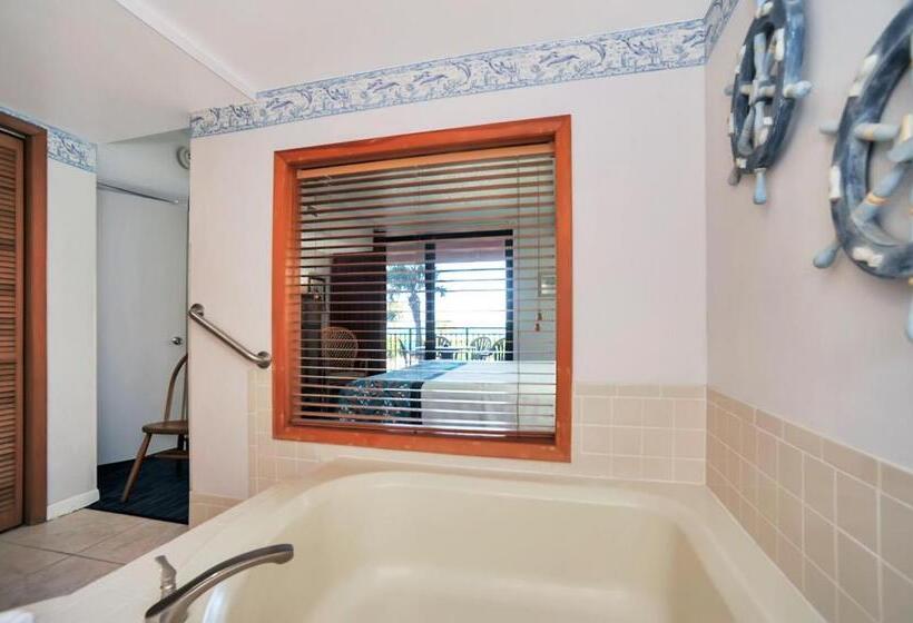 فندق Oceanique Resort