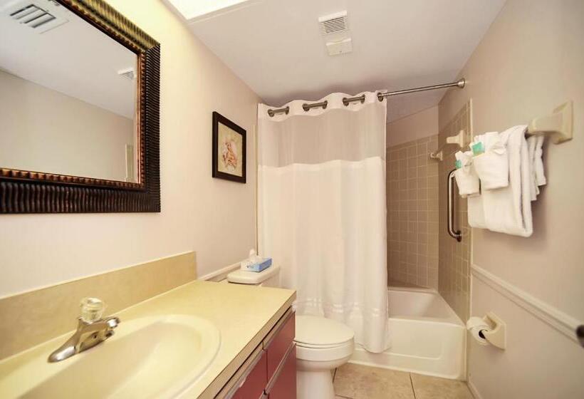 فندق Oceanique Resort