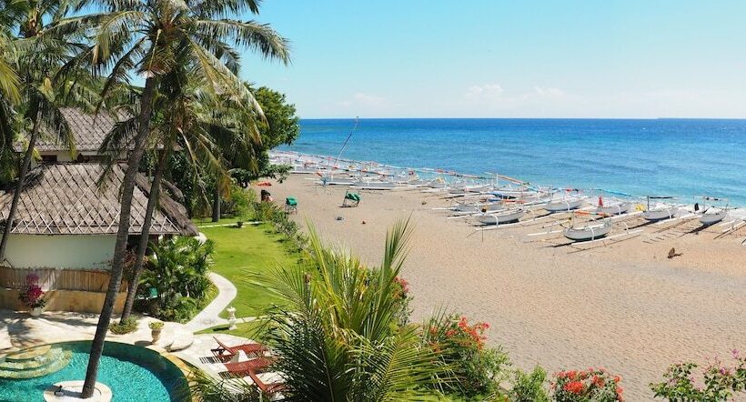 호텔 Palm Garden Amed Beach & Spa Resort Bali