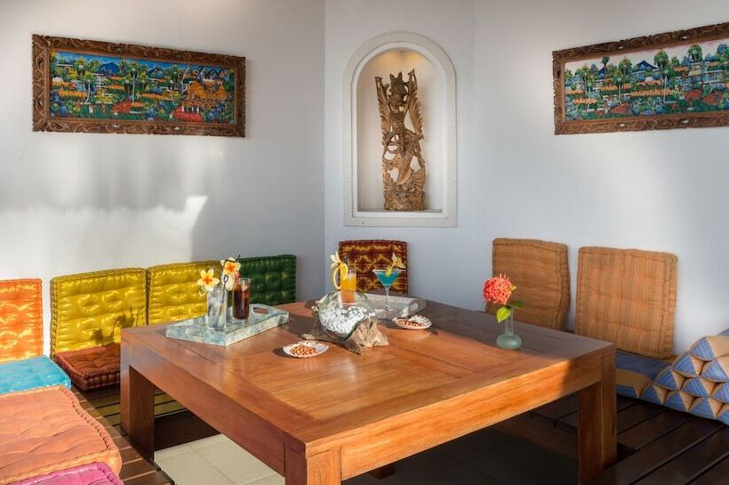 فندق Palm Garden Amed Beach & Spa Resort Bali