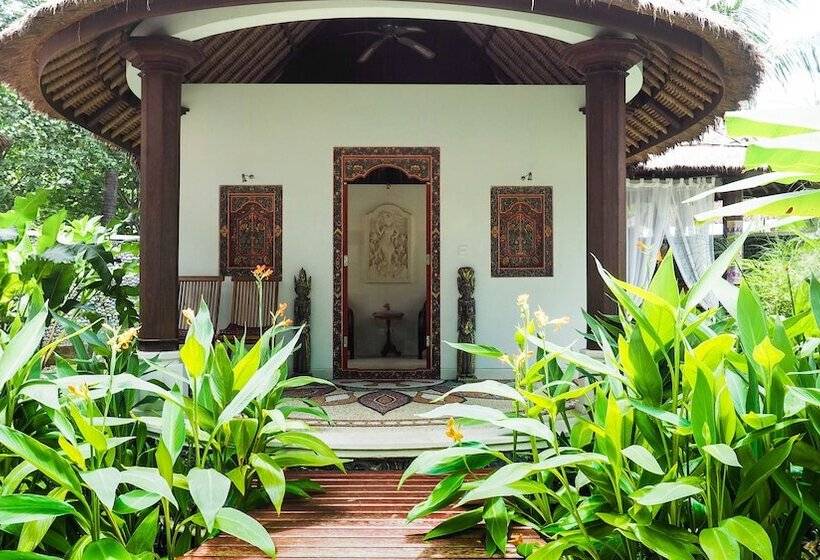 호텔 Palm Garden Amed Beach & Spa Resort Bali