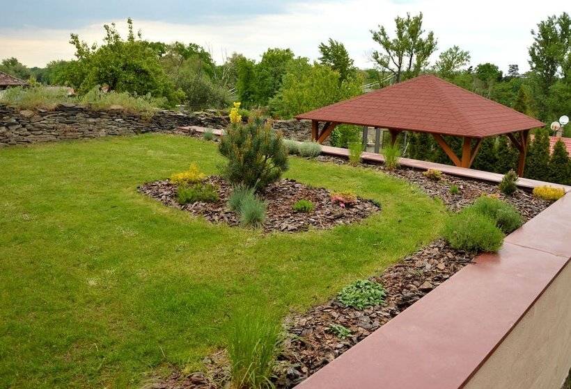 هتل Pension Falconi