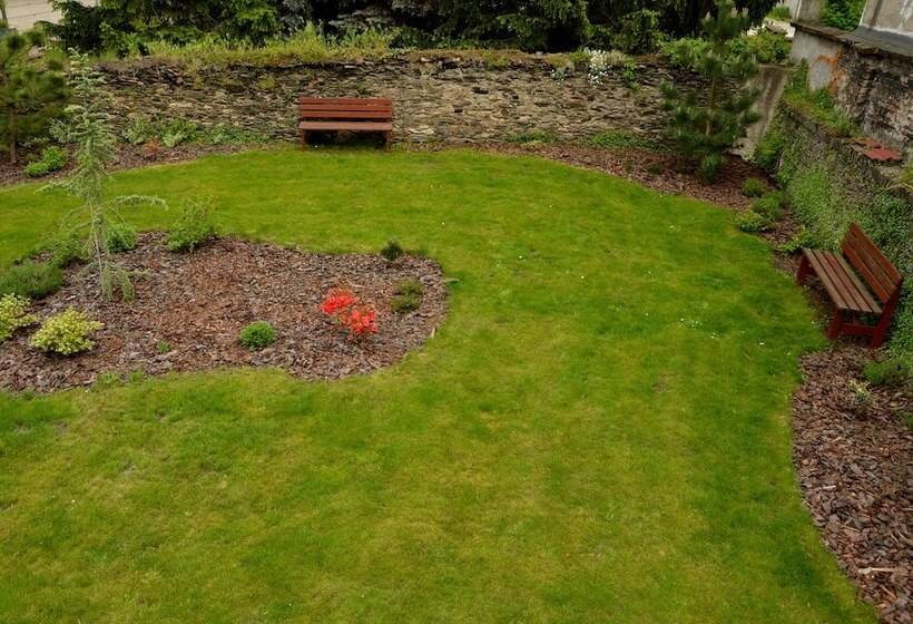 酒店 Pension Falconi