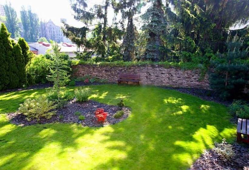 酒店 Pension Falconi