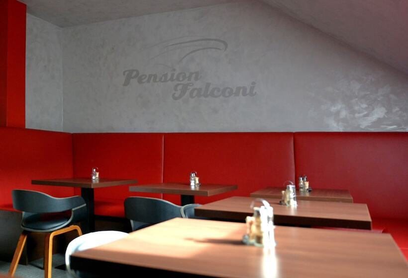 酒店 Pension Falconi