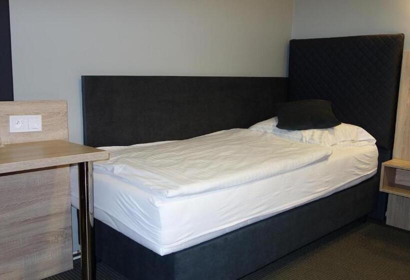 酒店 Pension Falconi