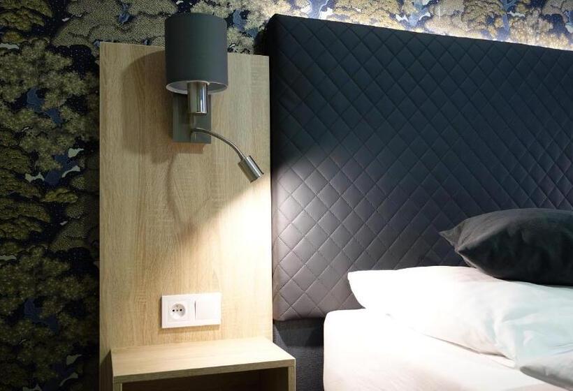 酒店 Pension Falconi