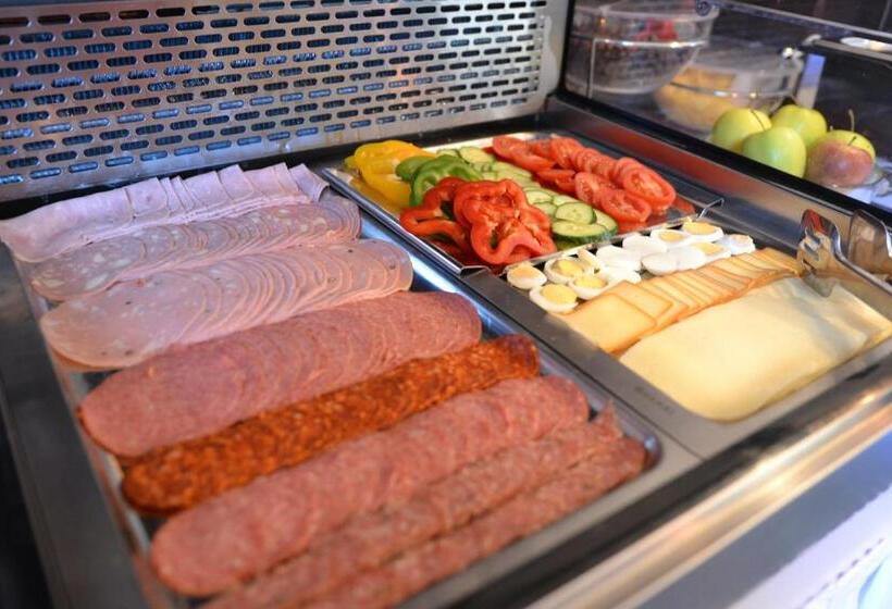 酒店 Pension Falconi