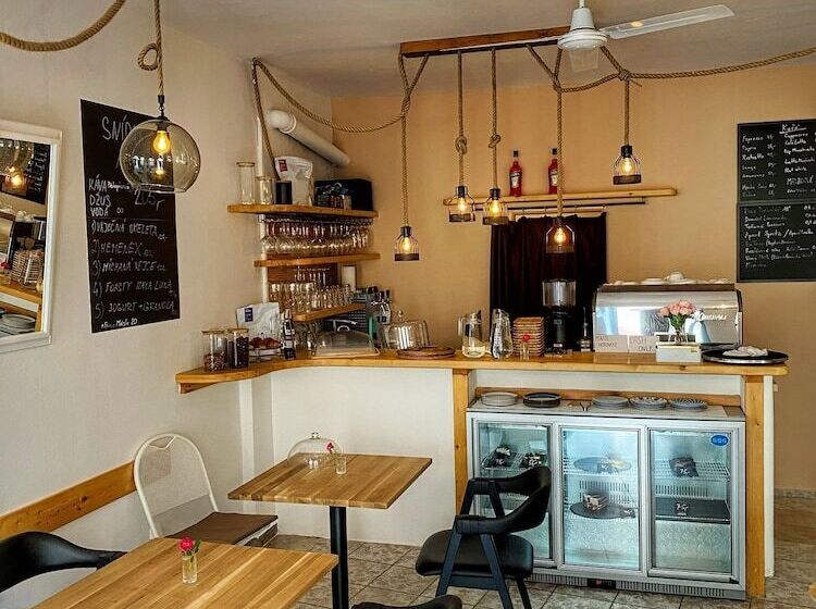 هتل Penzion Weber