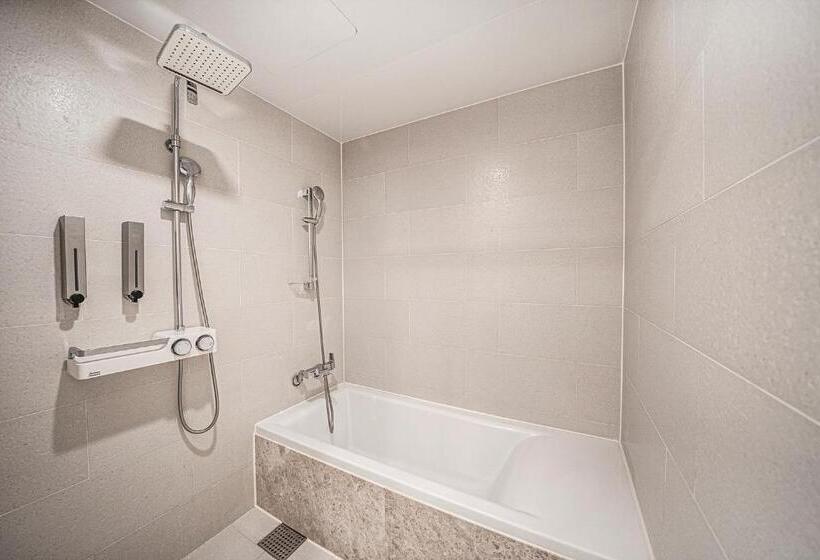 Hotel Ramada By Wyndham Incheon