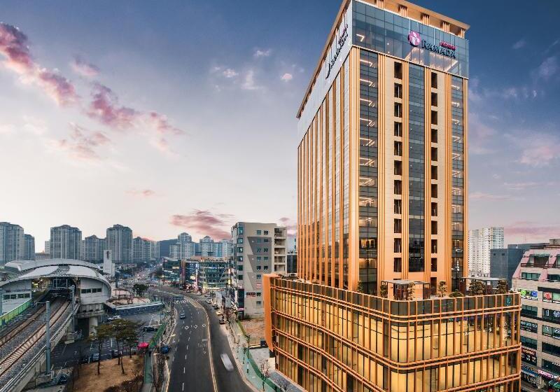 Hotel Ramada By Wyndham Incheon