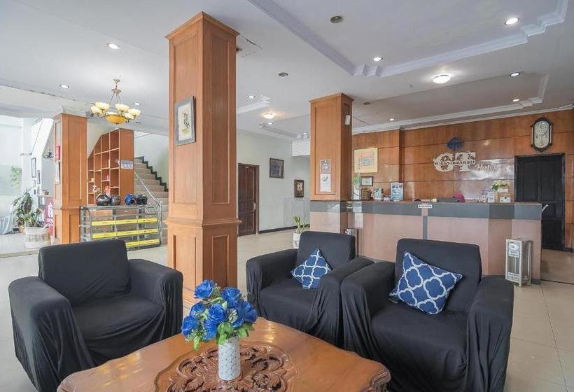 酒店 Reddoorz Syariah At Grand Taufiq Tarakan