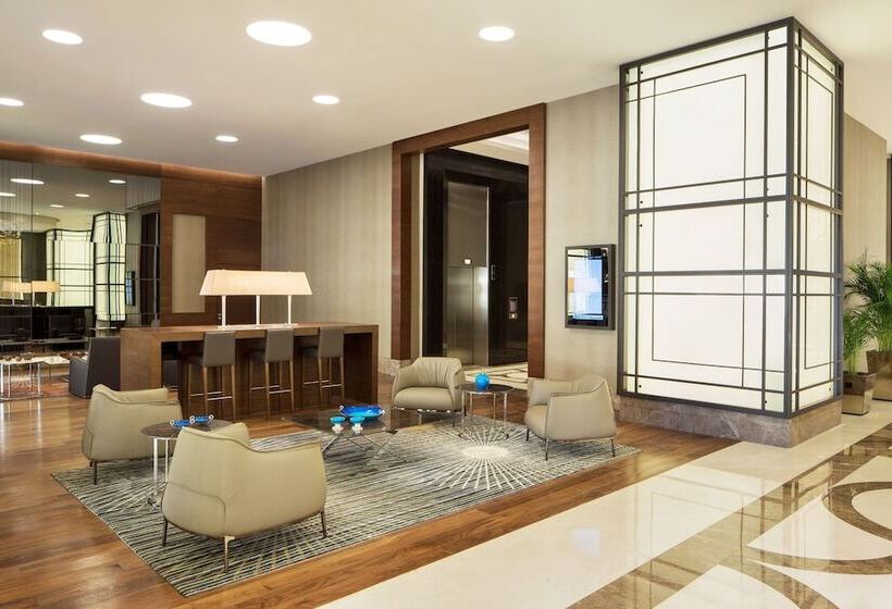 Отель Sheraton Grand Istanbul Atasehir