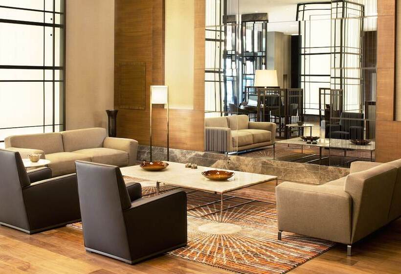 Отель Sheraton Grand Istanbul Atasehir