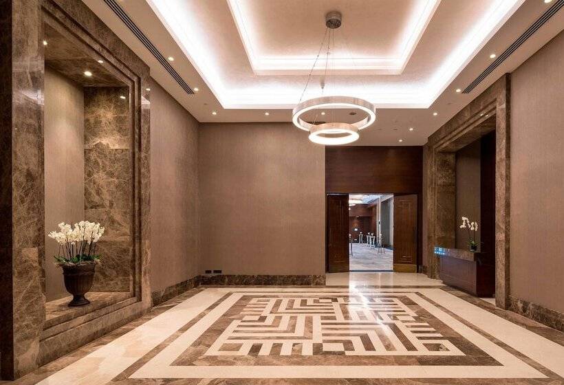 Отель Sheraton Grand Istanbul Atasehir