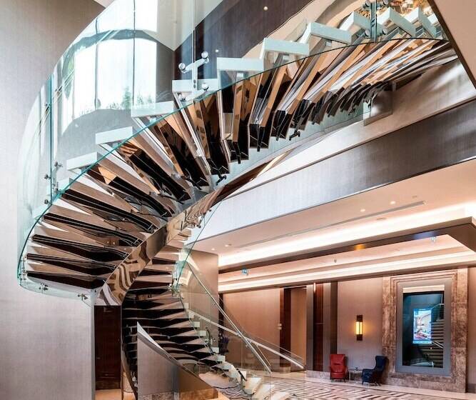 Отель Sheraton Grand Istanbul Atasehir