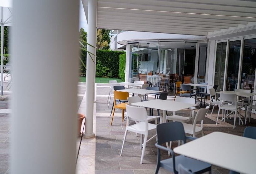 בית מלון כפרי Smeraldo