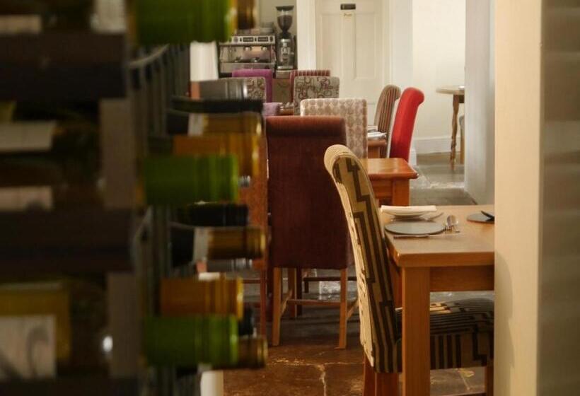 ホテル 3 Millstones Inn