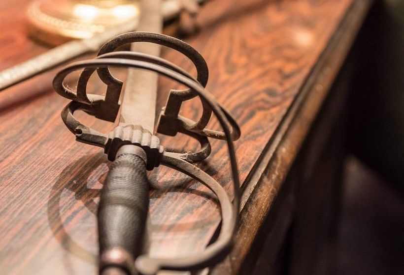 فندق The Dusthole