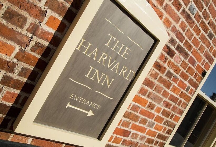 فندق The Harvard Inn