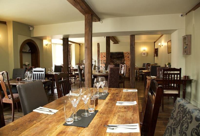 فندق The Harvard Inn