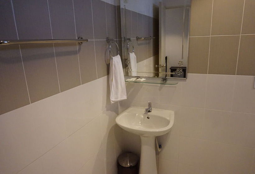 Отель The Next Grand