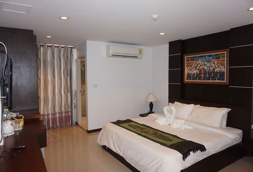 Отель The Next Grand