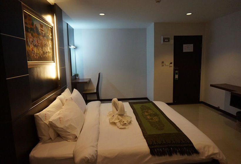 Отель The Next Grand