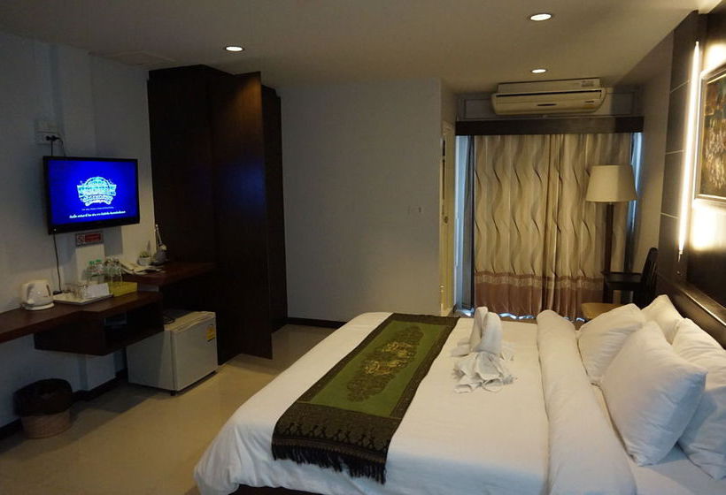 Отель The Next Grand