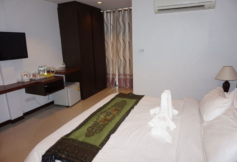 Отель The Next Grand