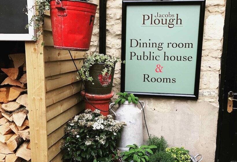 Отель The Plough Bicester