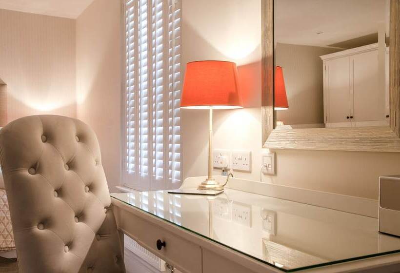 호텔 The Rising Sun