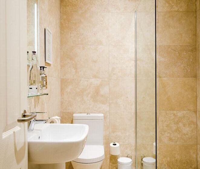 호텔 The Rising Sun