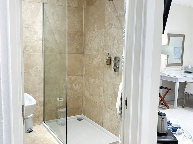 호텔 The Rising Sun