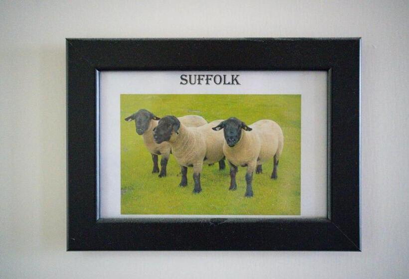 ホテル The Shepherds Inn