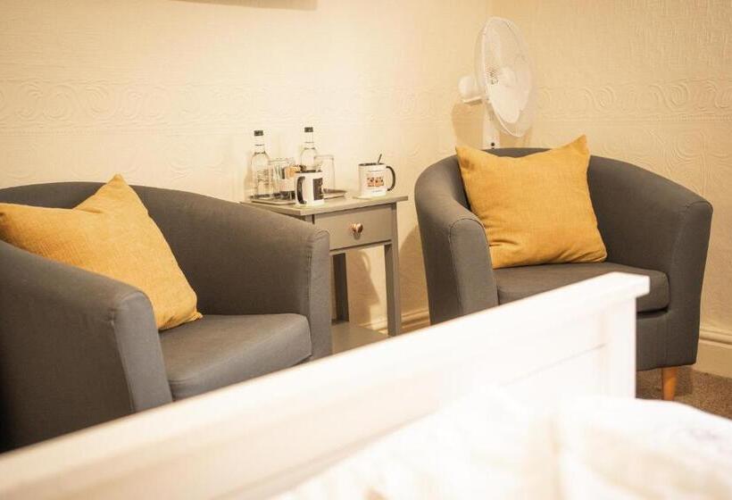 ホテル The Shepherds Inn