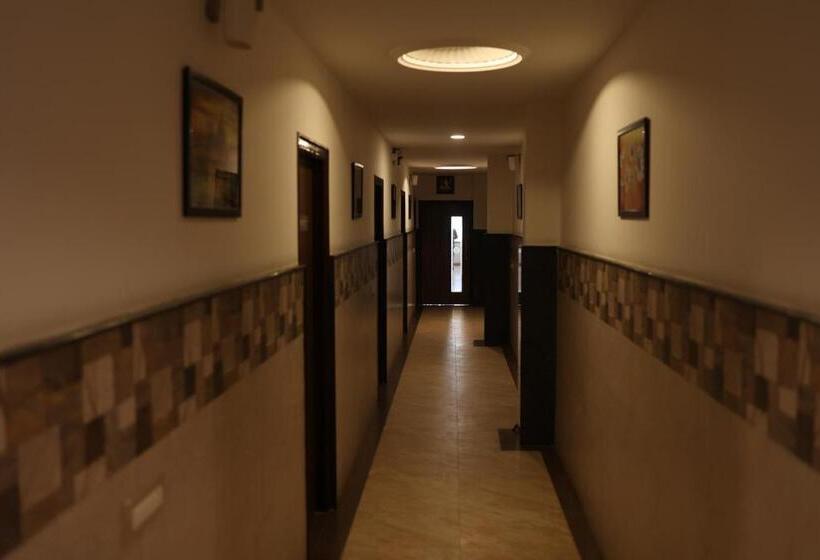 호텔 Victory Grand Attibele