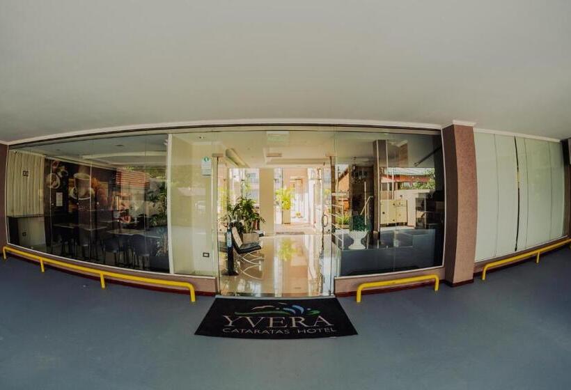 ホテル Yvera Cataratas