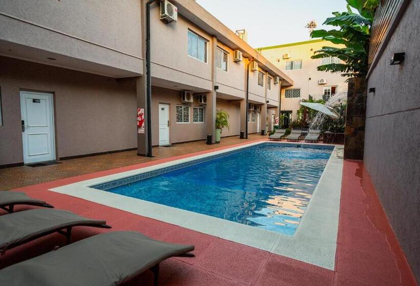 ホテル Yvera Cataratas