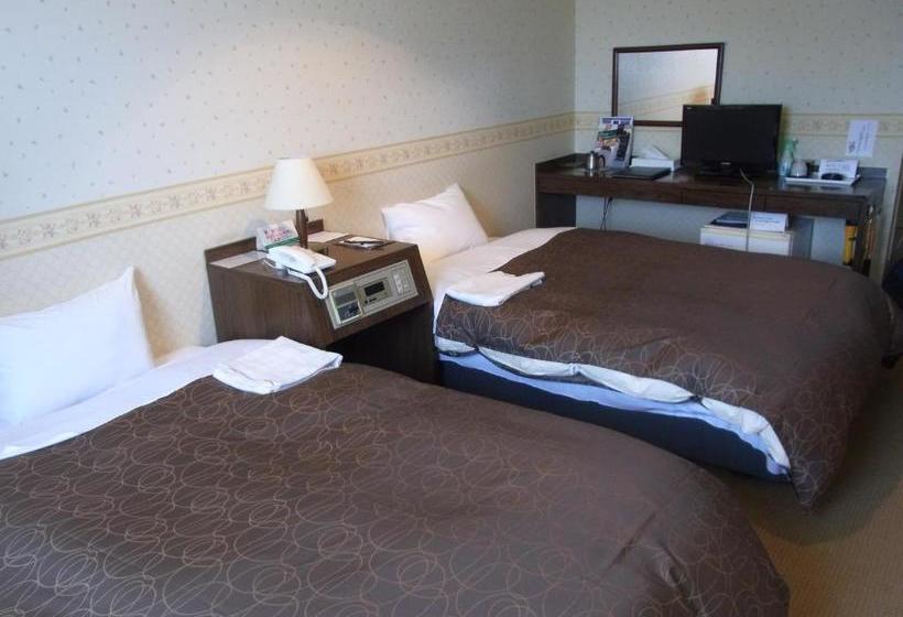 Отель L And L  Senryu