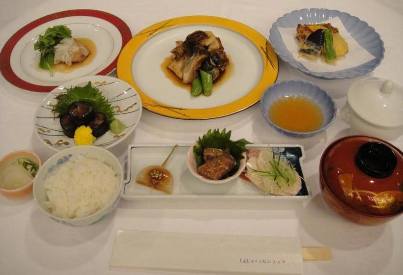 Отель L And L  Senryu