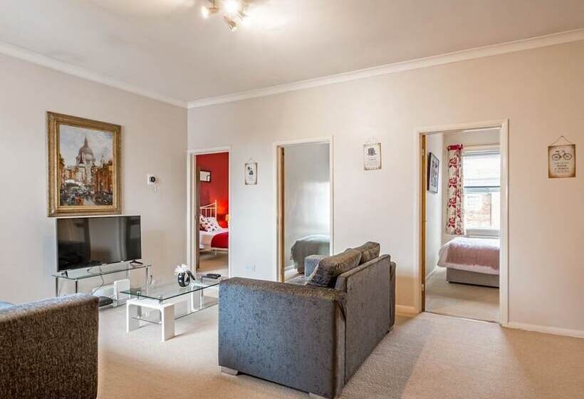 Leighton Buzzard Apartments