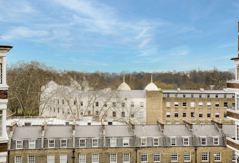 Luxury Baker Street Apartment