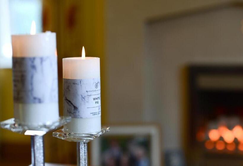 ペンション Brooke Lodge Guesthouse