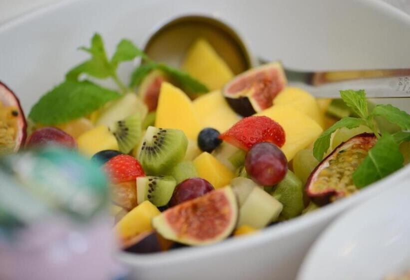 ペンション Brooke Lodge Guesthouse