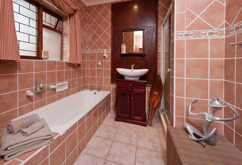 펜션 Brown Jug Guest House