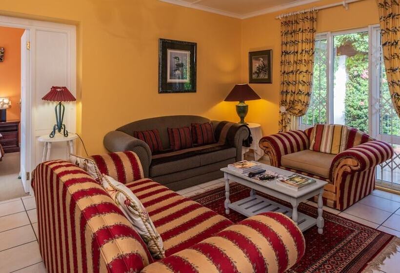 펜션 Brown Jug Guest House